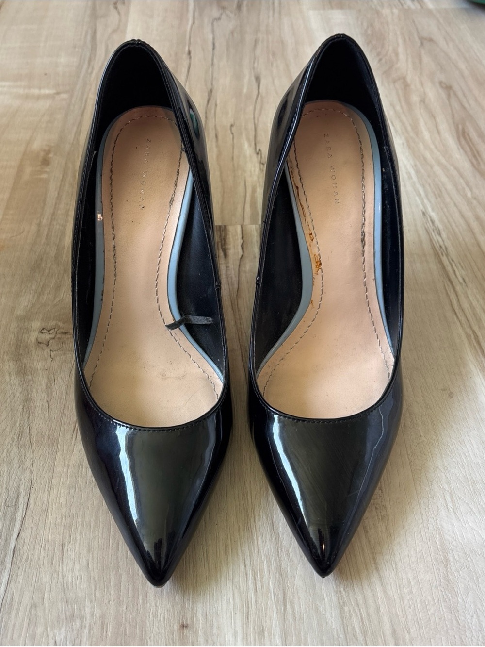 Zara Black Patent Pointed-Toe Pumps 3.5”